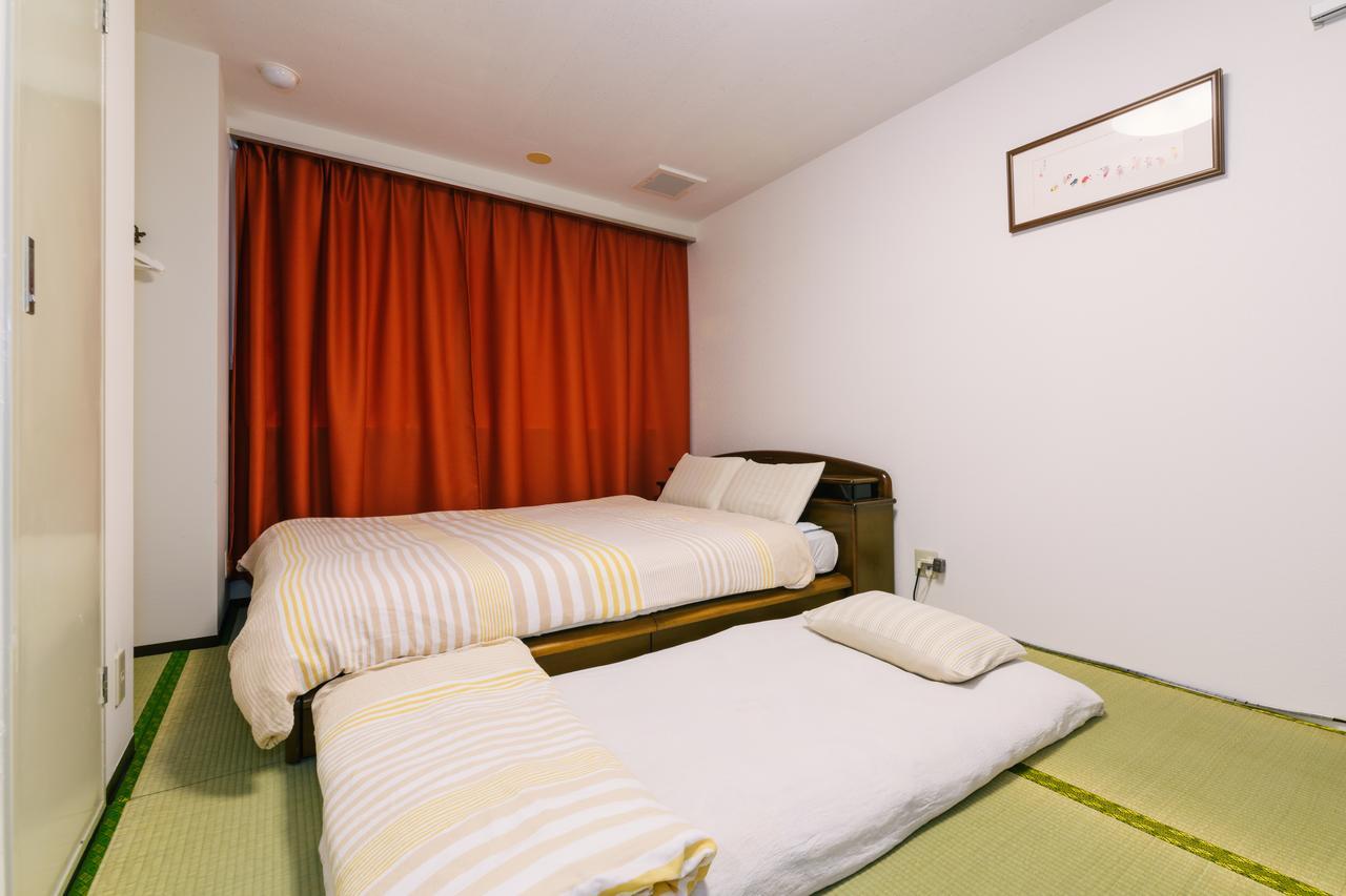 Guest House Chiharu Φουκουόκα Εξωτερικό φωτογραφία